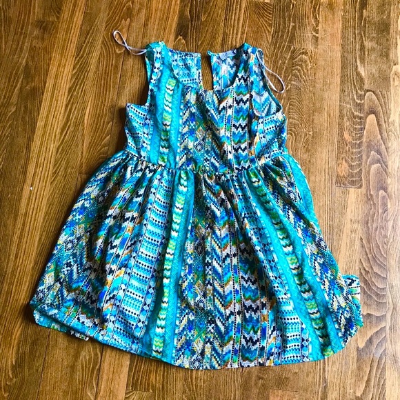 🐠EUC🐠 Brilliant Turquoise Aztec Print Dress - Picture 1 of 5